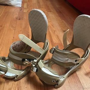 Women’s Burton Snowboard Bindings